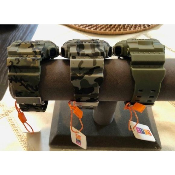 Style Military Watch by Skmei - Picture 3 of 13